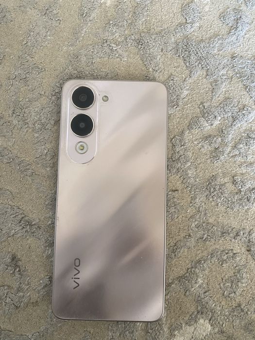 Vivo Y04 256 гб срочноо