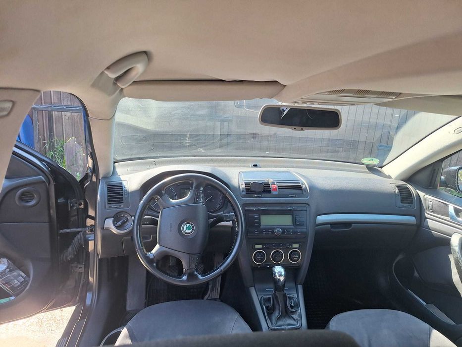 Skoda Octavia 2006 • 1.6 Benzină • Întreținută, 105 CP