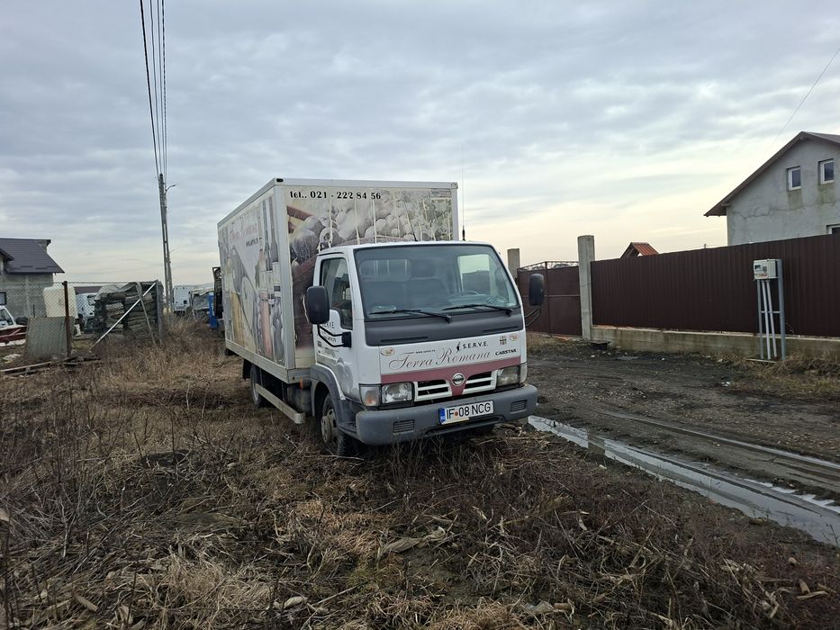 Vând nissan cabstar în stare de funcționare foarte bună