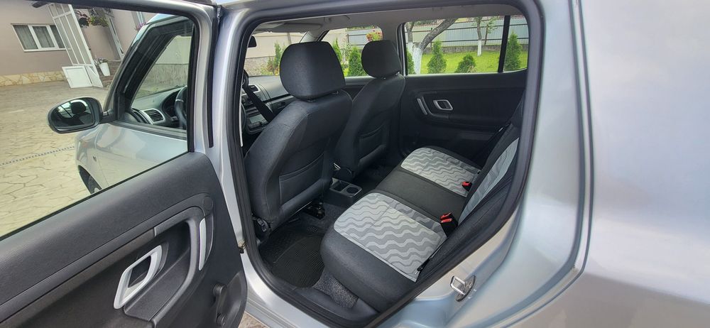 Skoda  Fabia 1.2 benzina an 2010
