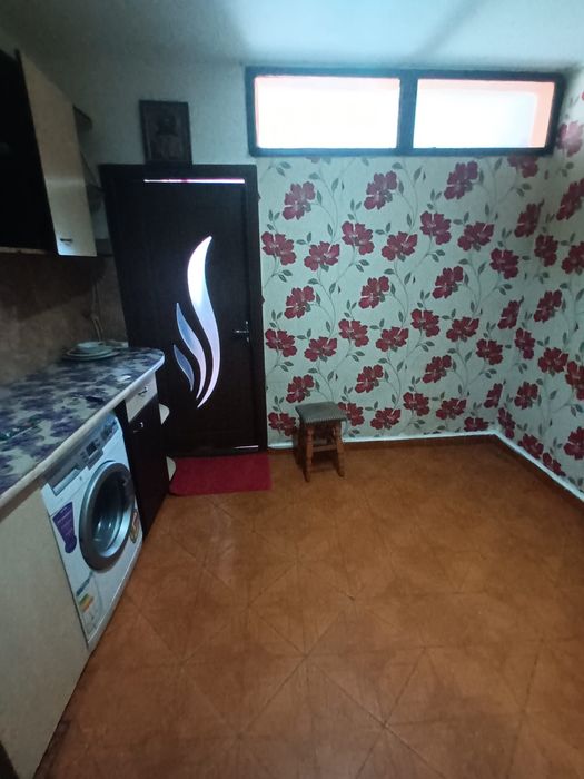 Camera de camin transformata in 2 camere 24 m2