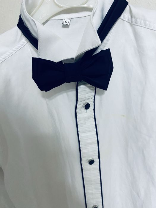 Рубашка праздничная с бантиком и запонками для мальчика 8-9 лет Турция