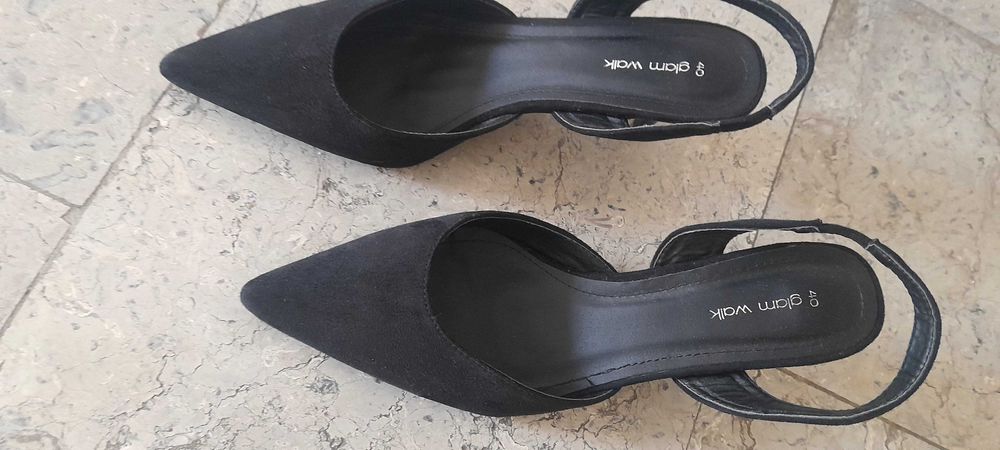 Pantofi eleganti cu toc / NOU