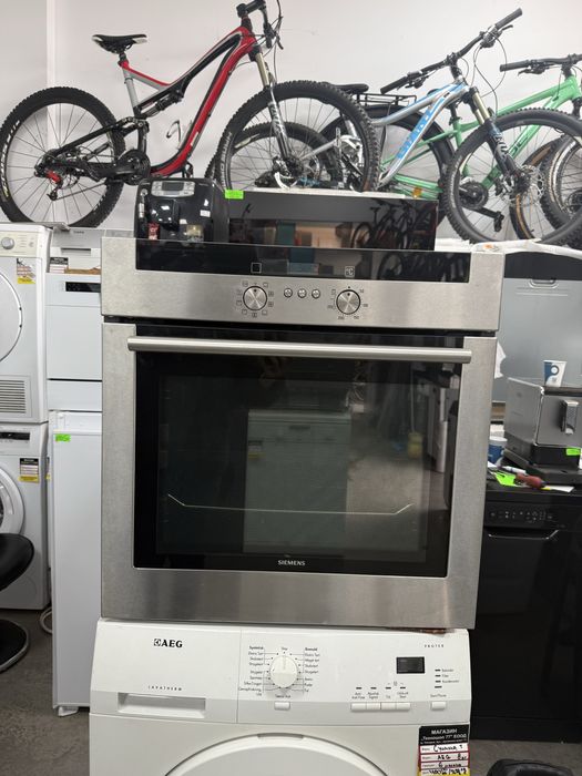 Фурна за вграждане SIEMENS