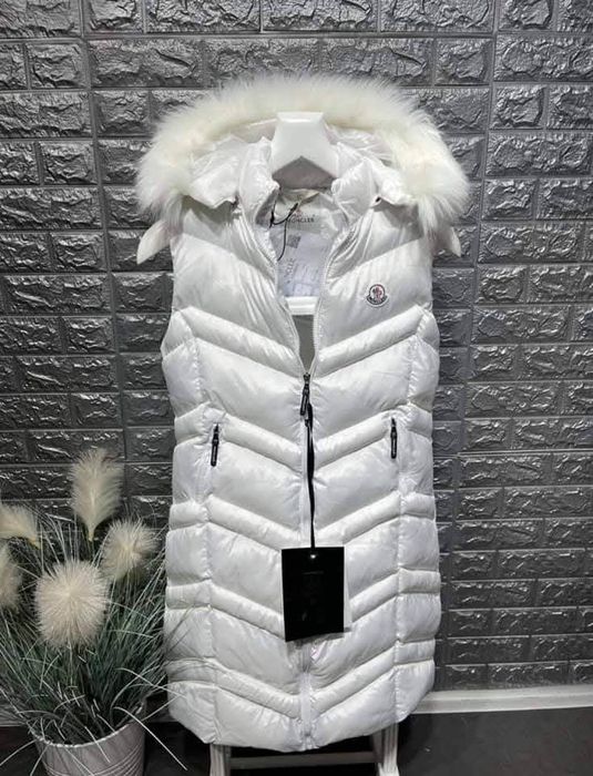 Дамски елеци различни модели