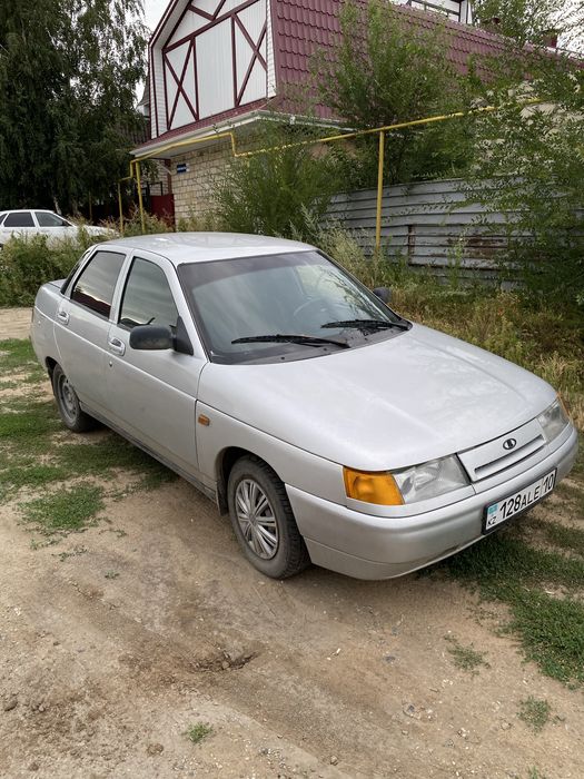 Продаю ваз 2110