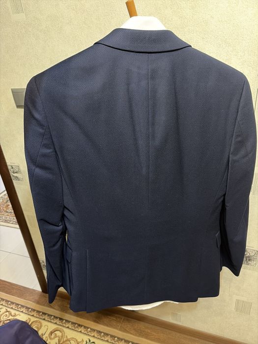 Костюм сатам срочно