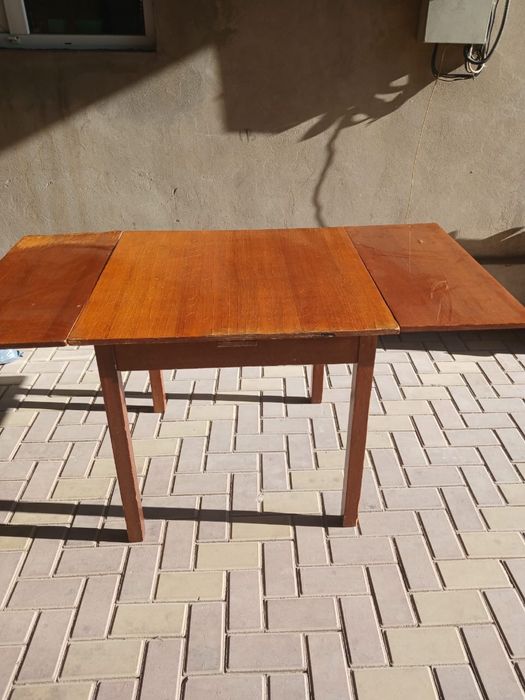 Раскладной стол. .