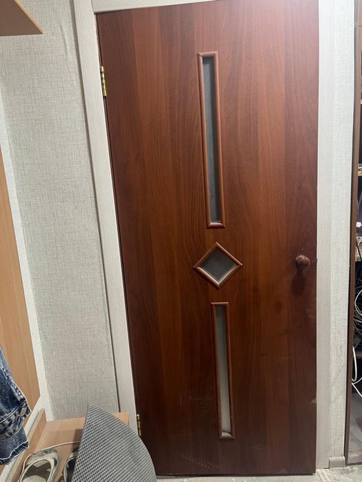 Продам 2 двери в хорошем состоянии