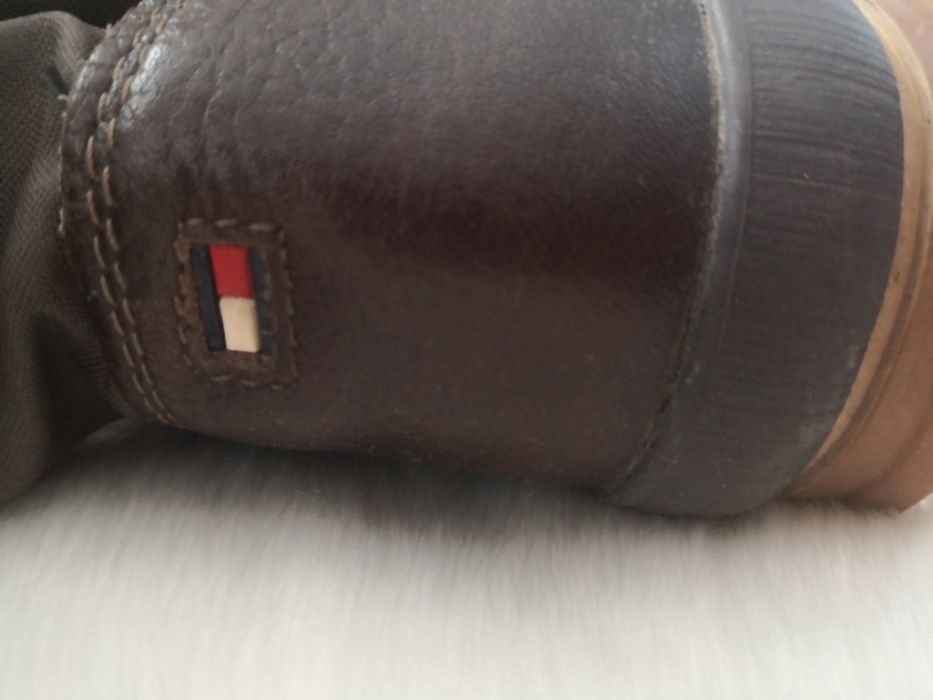 Cizme Tommy Hilfiger de zăpadă