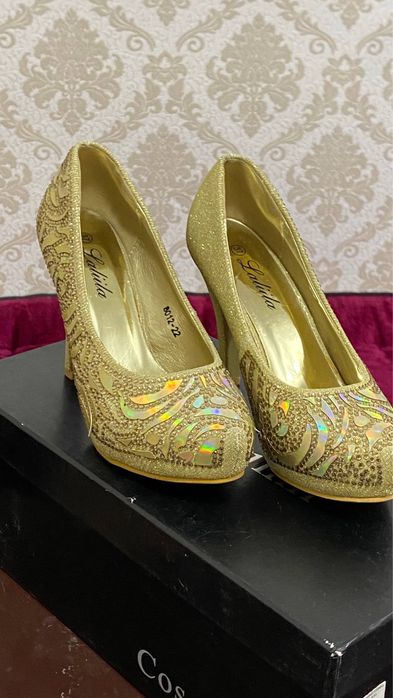 туфли телесного цвета