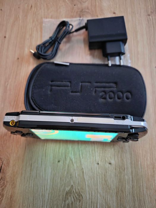 Jucărie PSP Sony 3004 modat 32gb Sandisk cu adaptor stare impecabila