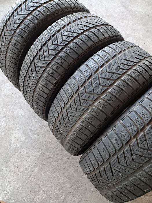 4 anvelope iarnă 245 45 R19 Pirelli