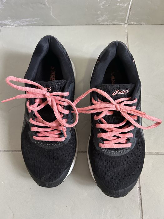 Pantofi Asics 37