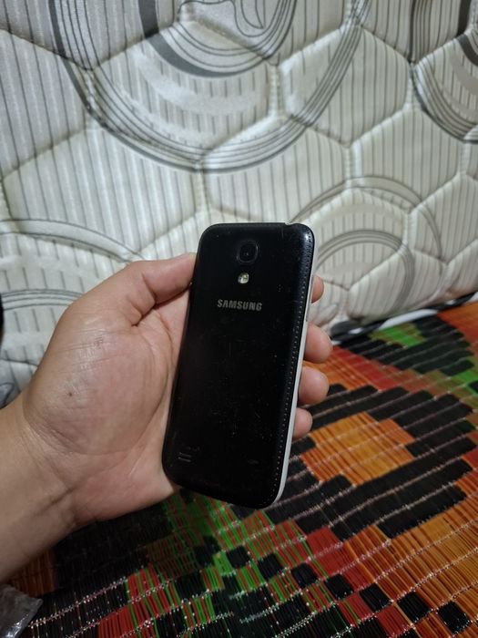 Galaxy S4 mini // black edition