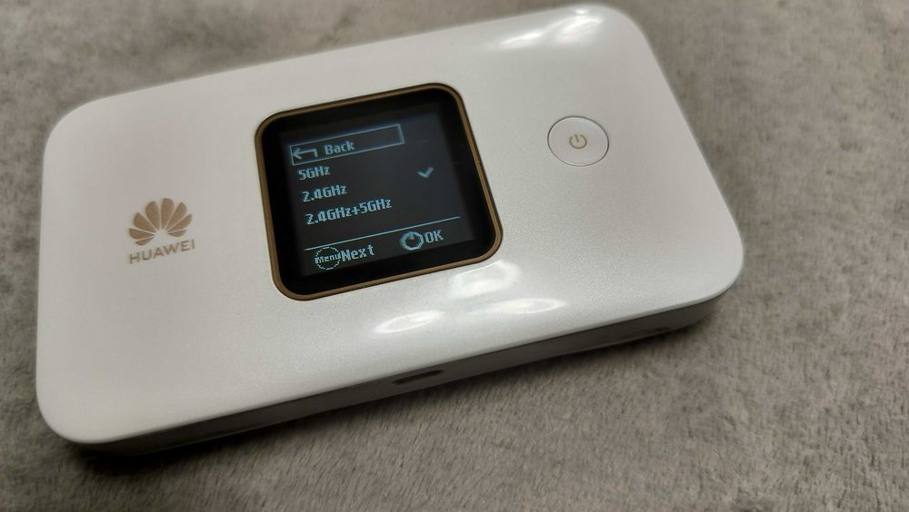 Router Portabil Huawei E5785-92c 4G LTE Cat6 Mobile Router Pocket WIFI