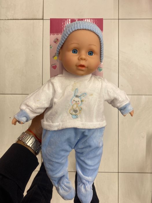 Кукла бебе с меко тяло - бяла, синя и розова