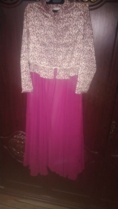 Нарядные платья для женщин