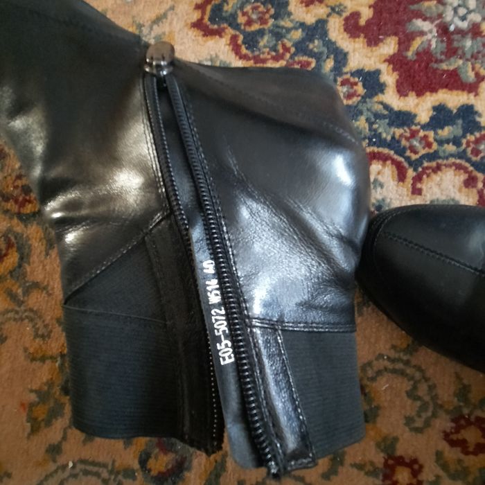 Продам ботильоны  40 размер!