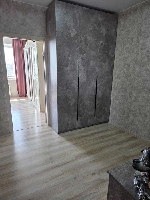 3к Береке 81 м2 7/9эт с мебелью!