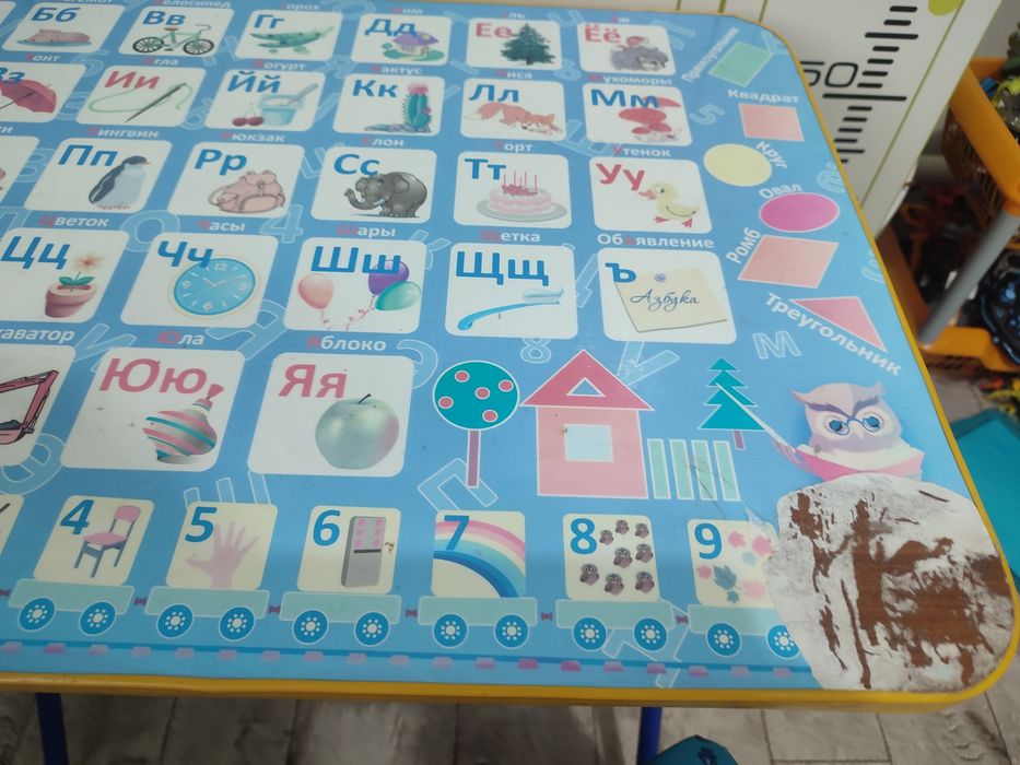 Детский столик и стульчик
