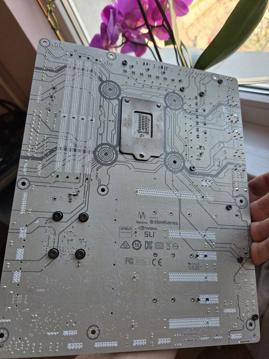 Vând kit i7 7700k/ z270 Msi xpower gaming titanium