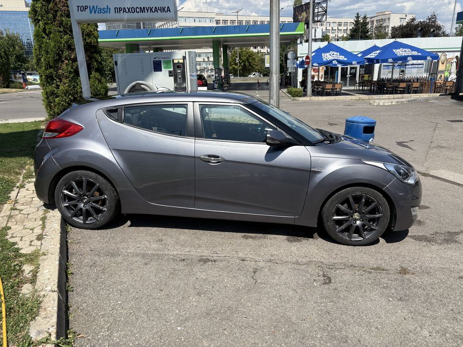 Hyundai Veloster