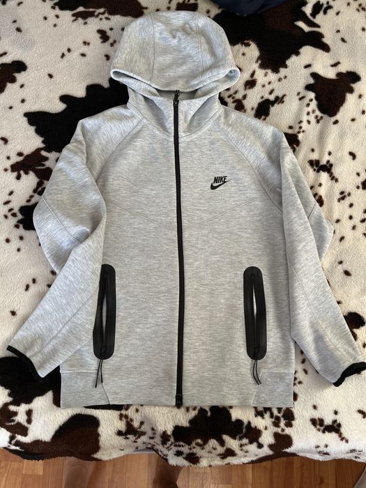 Nike tech fleece, M размер