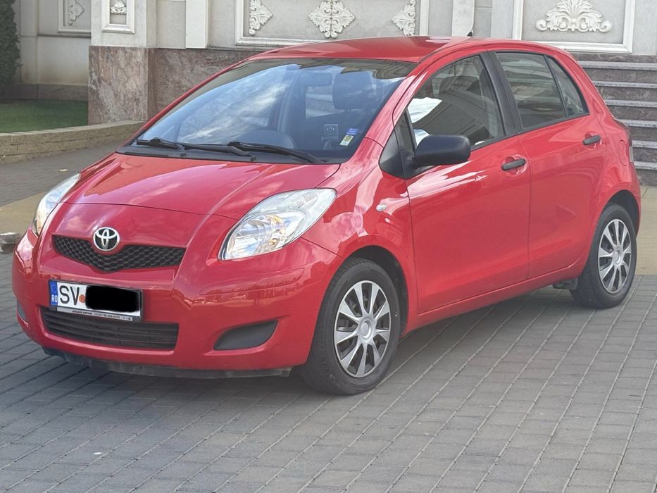 Toyota Yaris 1.3 benzină an fabricație  2010