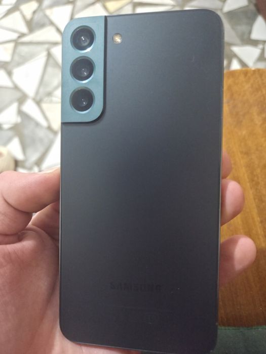 Продам Samsung S22 plus