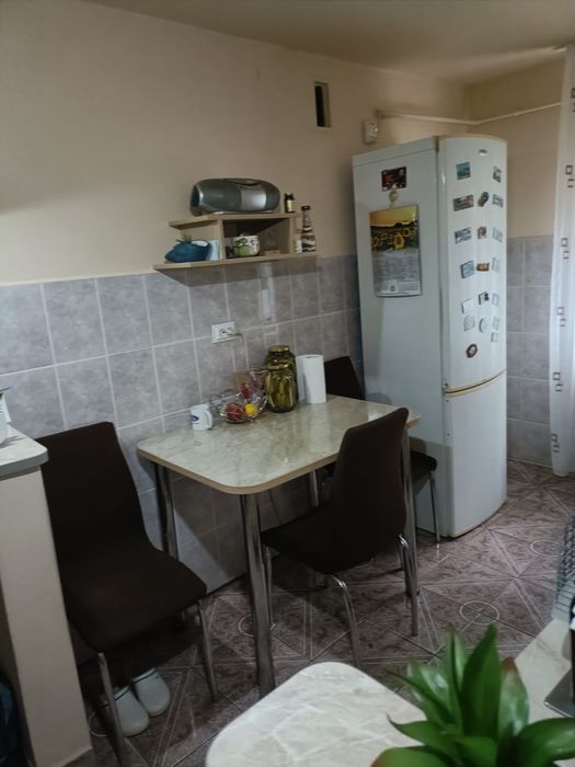 Vand Apartament str,Venus(Marasti) zona FSEGA