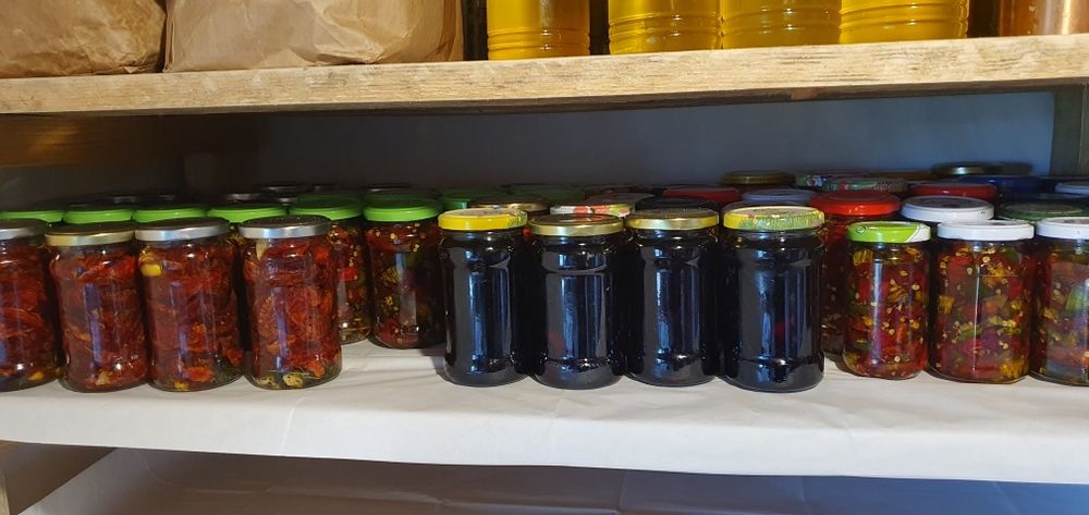 Roșii uscate în ulei de floarea soarelui  
Pentru