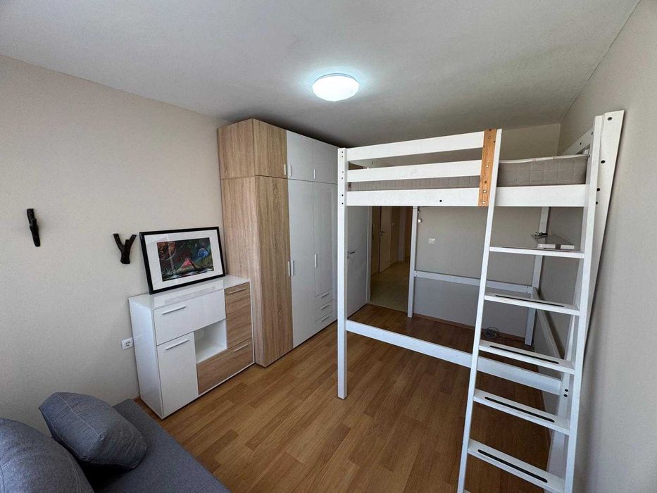 Дава се под наем Тристаен апартамент в Велико Търново, Център - 100 кв.м за 408 € - Снимка #8