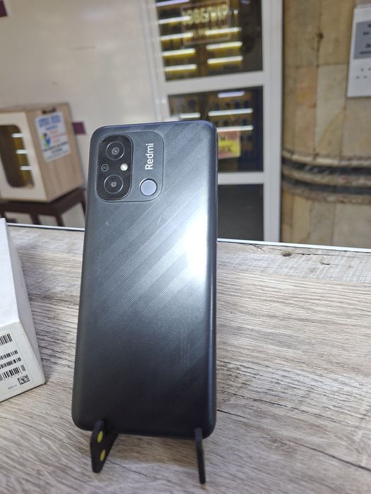 Redmi 12c rangi qora joyi 64gb