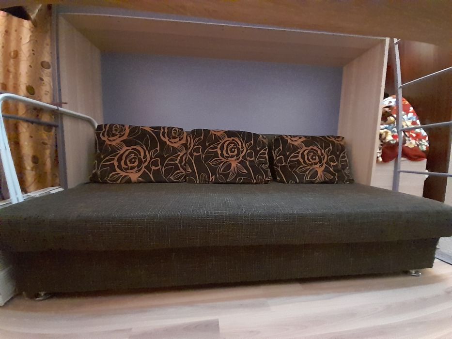 двухъярусная кровать -диван