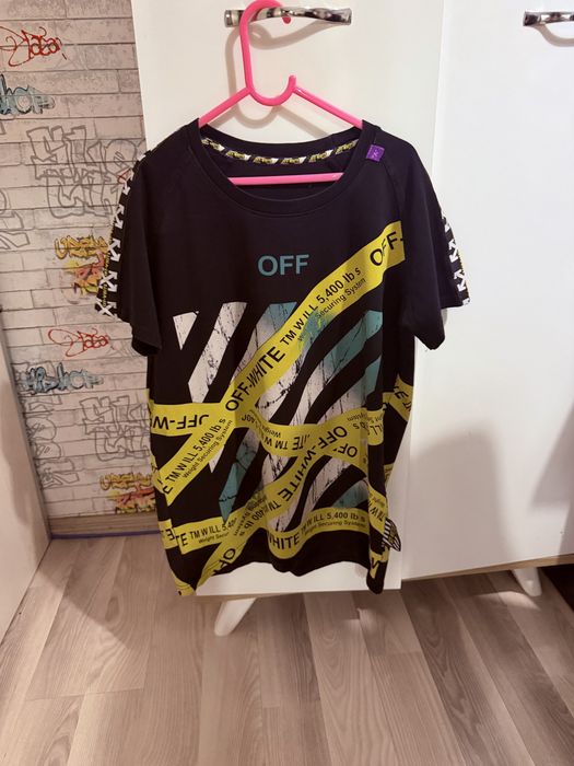 tricou off-white impecabil marimea s