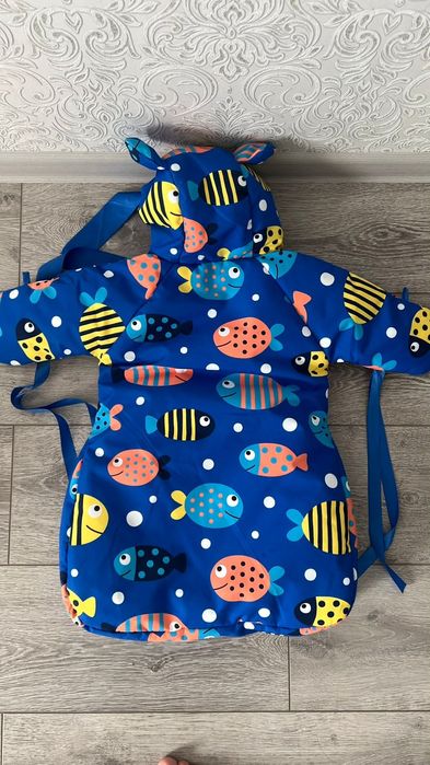 Продам зимнию куртку и комбинезон