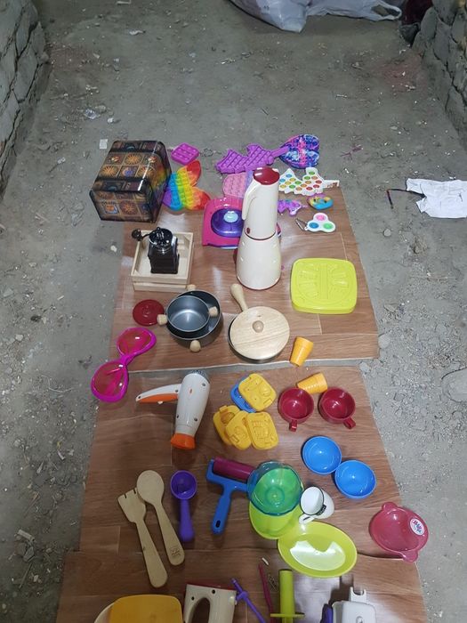 Продам детские игрушки для девочек