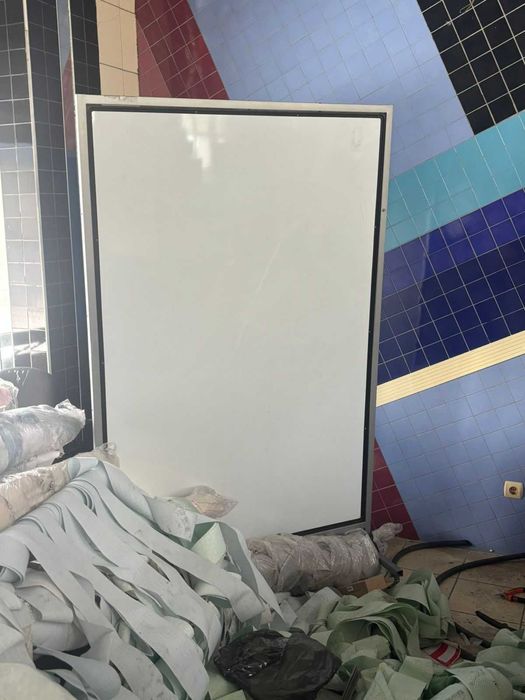 шкафы, тумбы, столы, кресла