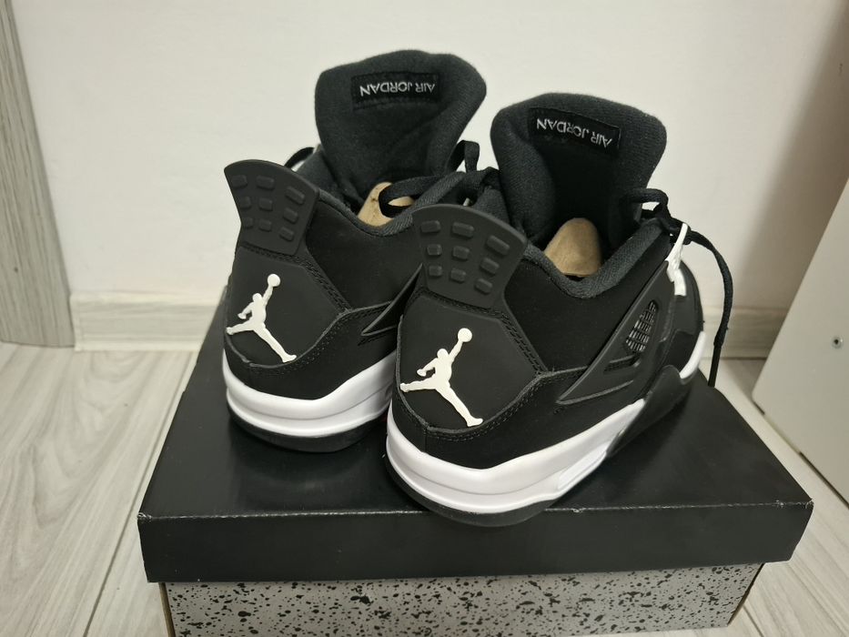 Air Jordan 4 White Thunder - mărimea 44