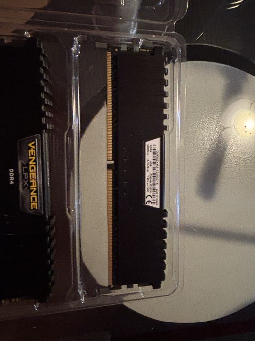 DDR4 8GB Vengeance 2400 mhz