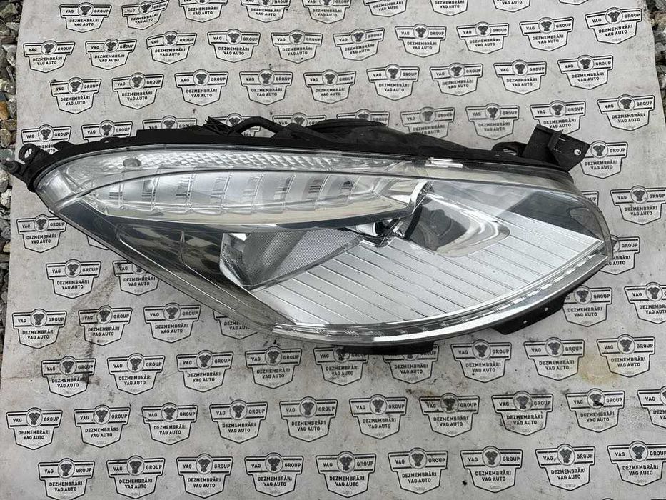 FAR Stanga dreapta  (SEMNAL ALB) CITROEN C4 PICASSO 07-14, 071705153