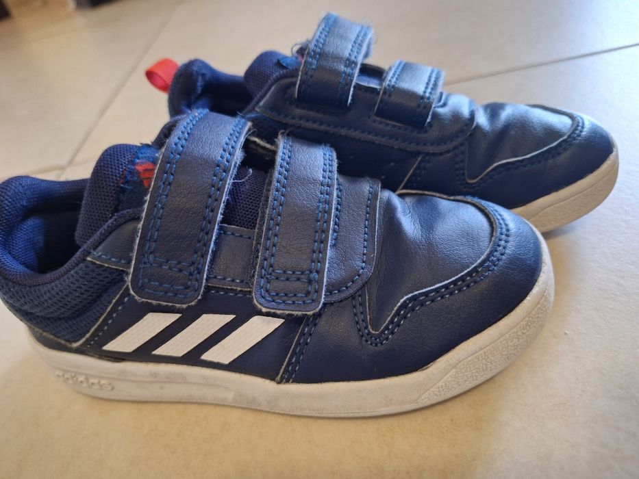 Маратонки за момче