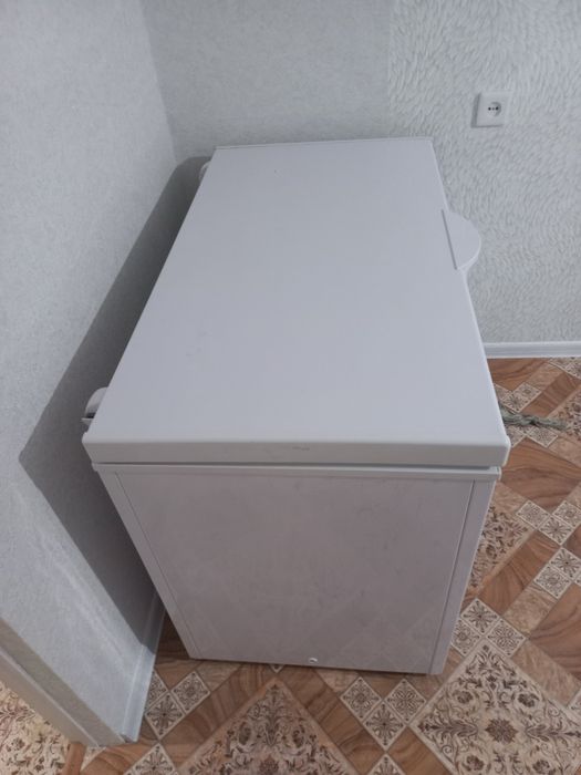 Продаю морозильник