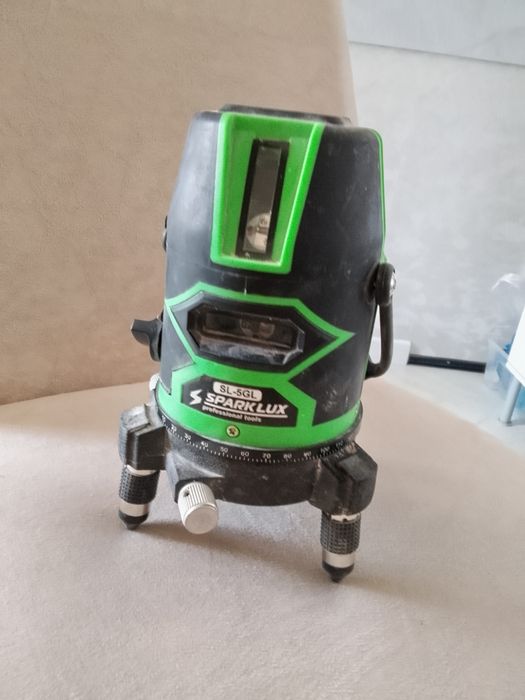 Продам лазер строительный