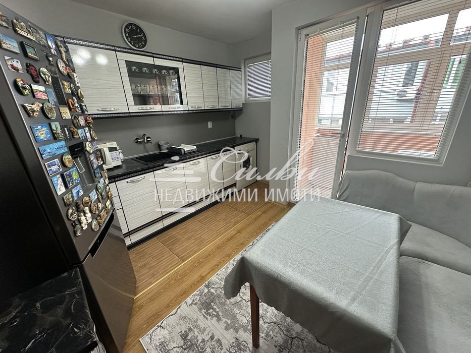 Продава се Четиристаен апартамент в Търговище, Център - 94 кв.м за 1275 €/кв.м - Снимка #4