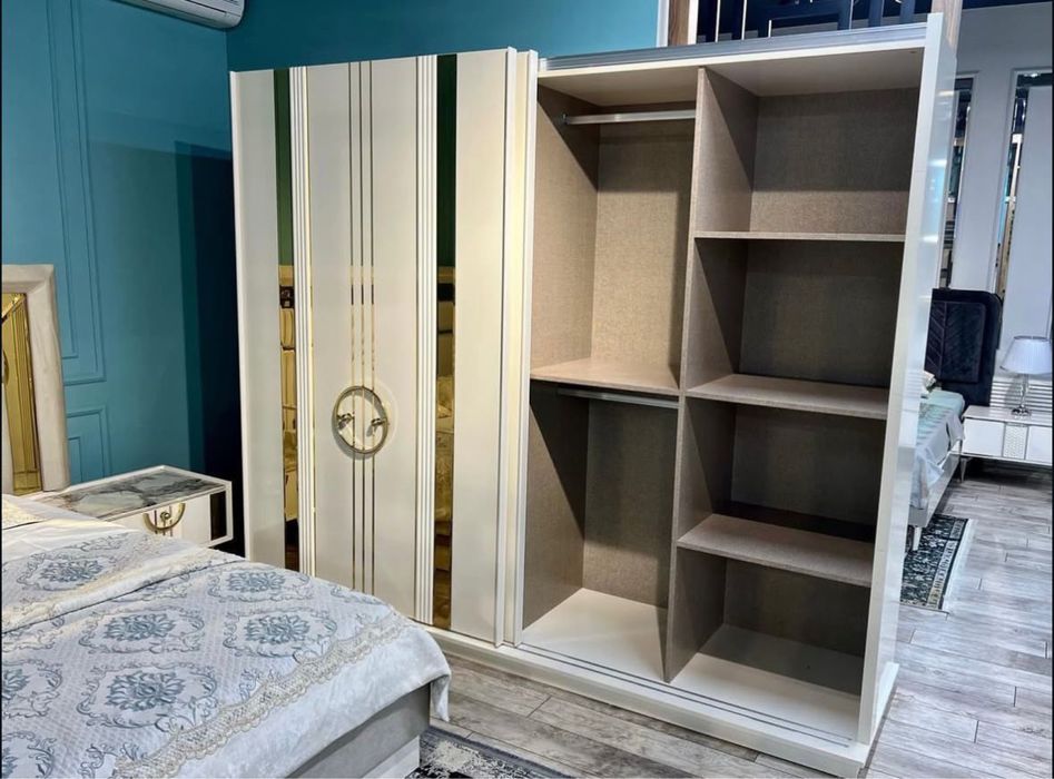 Спальный гарнитур (Турция)