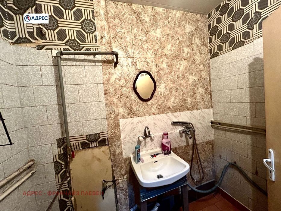 Продава се Едностаен апартамент в Враца, Дъбника - 42 кв.м за 1340 €/кв.м - Снимка #3