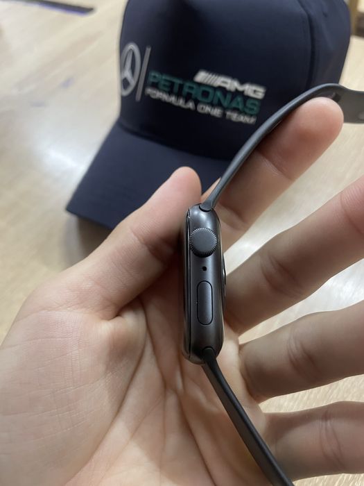 Apple Watch SE/44 arzon yaxshi