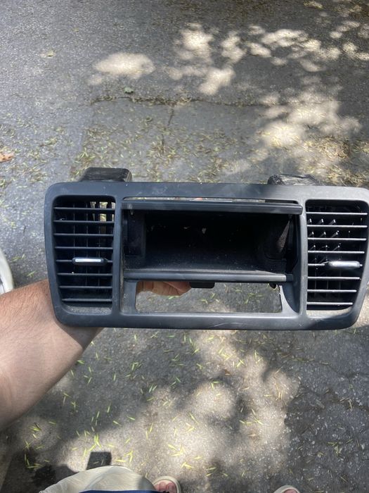 Subaru legacy централен въздуховод